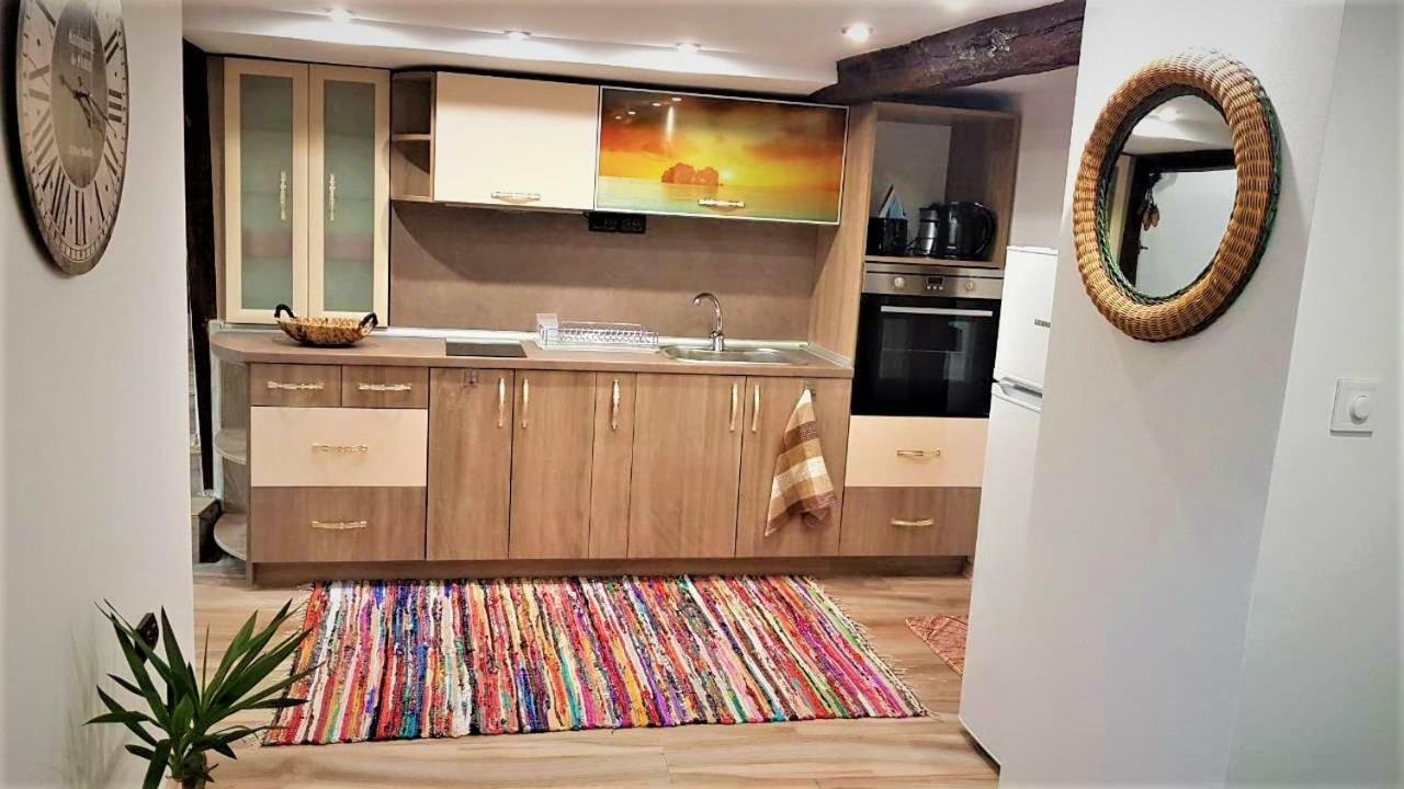 Arts Guest House -Beautiful Villa For 6 Persons Велико-Тырново Экстерьер фото
